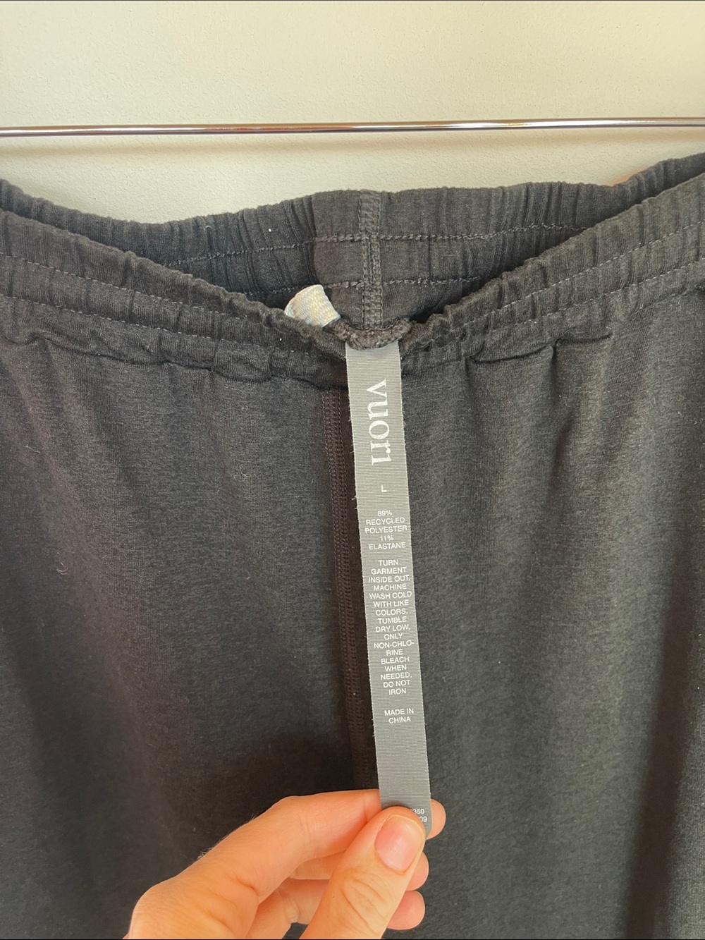 Vuori Black Jogger Sweatpants with Elastic Waistband - Picture 2 of 3